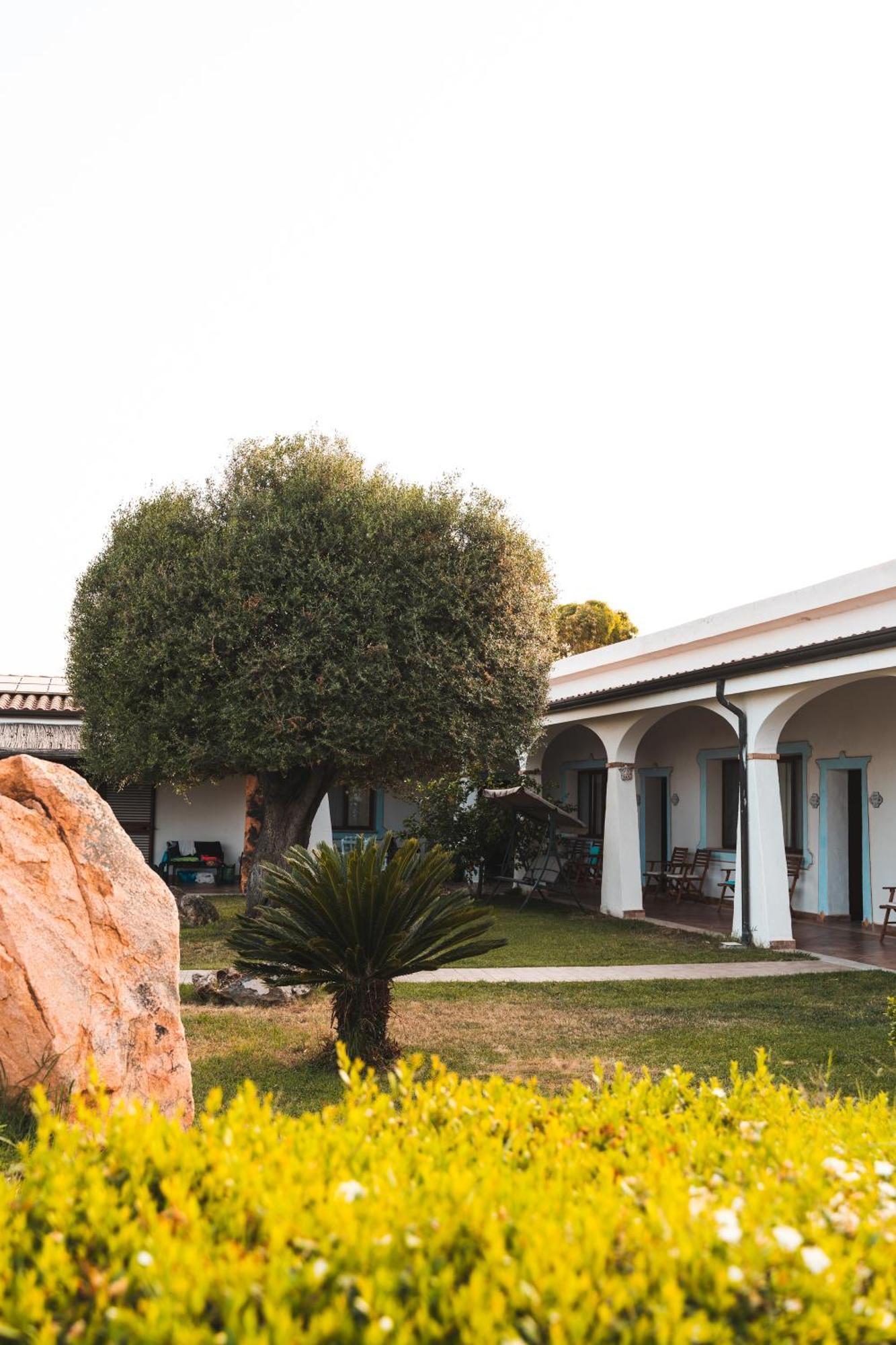 Agriturismo Irghitula Посада Экстерьер фото